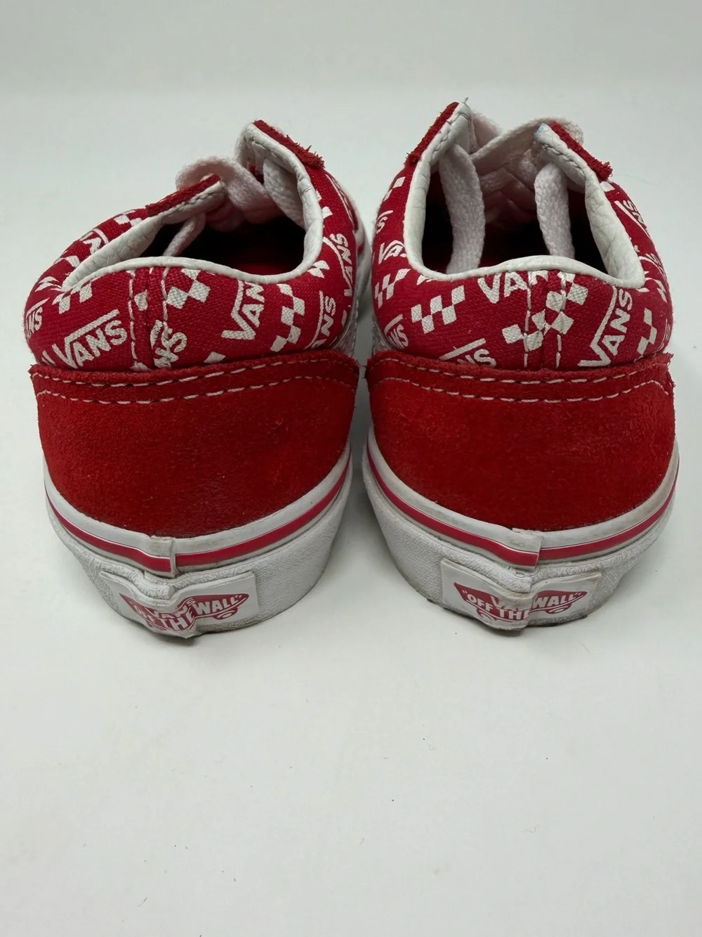 Kids Vans Red Low-Top Skate Sneakers Sz. 11